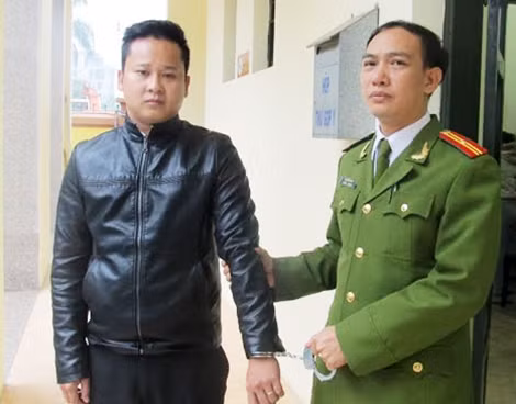 Cơ quan Công dẫn giải Bùi Quốc Tuấn.