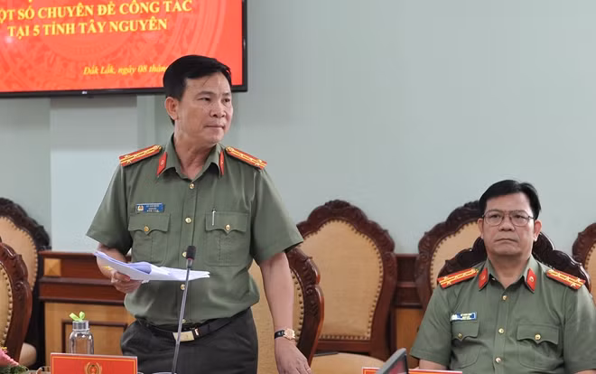 Các đại biểu tham gia thảo luận tại hội nghị