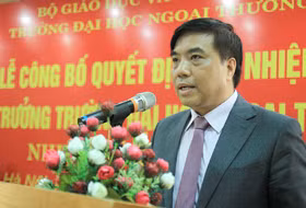 PGS-TS Bùi Anh Tuấn, Hiệu trưởng trường Đại học Ngoại thương.