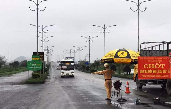 Từ chiều ngày 8/9, các chốt liên ngành phòng chống dịch tại Quảng Ninh dừng hoạt động.