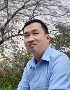 Nhà văn Bùi Việt Phương.