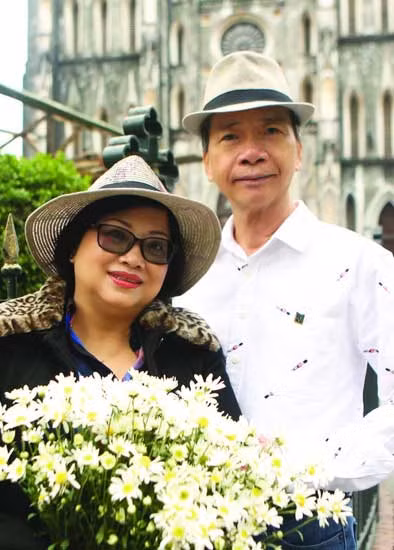 Vợ chồng nhà văn Triệu Xuân (11-2018).
