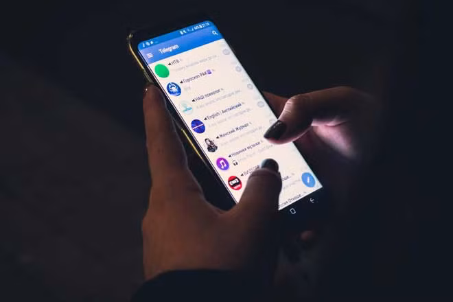Các phòng trò chuyện như Telegram này sẽ sử dụng tiền ảo bitcoin để trao đổi, khách hàng chỉ cần trả 199USD - 1.235USD.