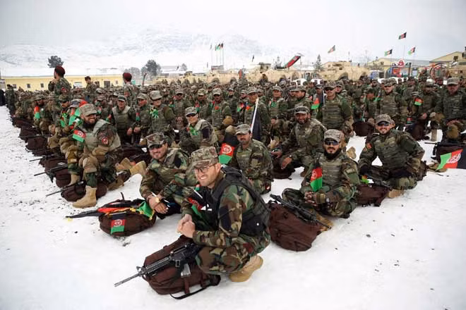 Các sĩ quan quân đội Afghanistan trong lễ tốt nghiệp của họ tại một trung tâm huấn luyện ở ngoại ô Kabul vào tháng 1/2019.
