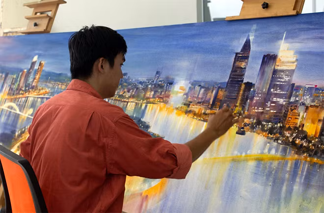 Hội họa là cả thế giới đối với người họa sĩ trẻ.