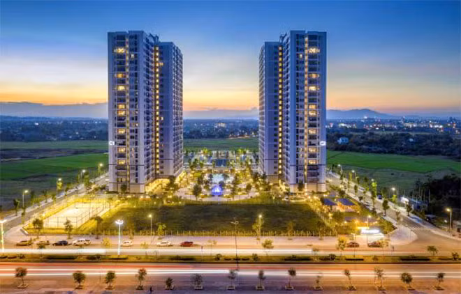 Tòa căn hộ C2 sở hữu tâm điểm tiện ích, hướng quảng trường trung tâm của dự án.