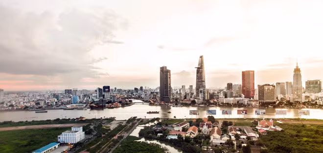 Các khu đô thị mới của TP Hồ Chí Minh phát triển dọc theo các tuyến sông. Các khu đô thị mới của TP Hồ Chí Minh phát triển dọc theo các tuyến sông.