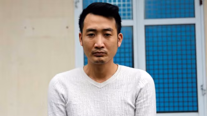 Đối tượng Tùng tại cơ quan Công an.