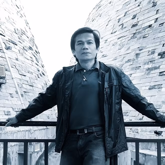 Họa sĩ Lê Sa Long.