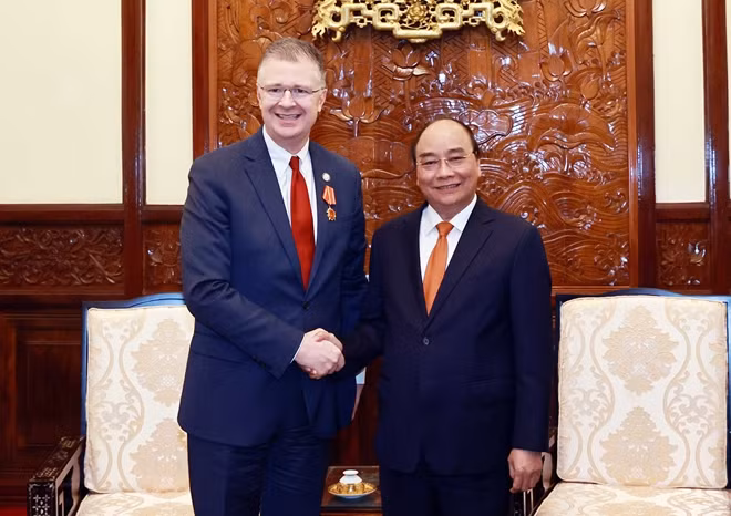Chủ tịch nước Nguyễn Xuân Phúc tiếp Đại sứ Daniel Kritenbrink.