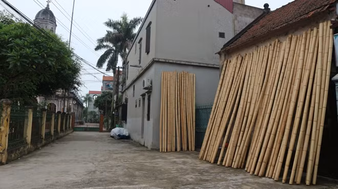 Góc làng phơi tre.