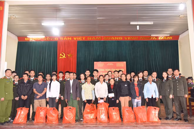 Hoạt động tình nguyện được Chi đoàn Bộ môn Pháp luật duy trì hàng năm.