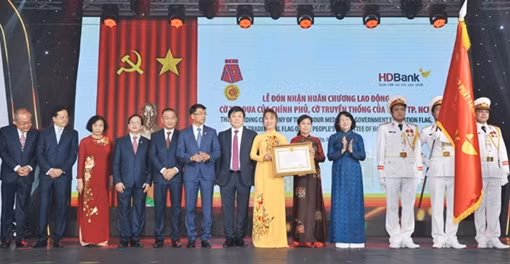 HDBank đón nhận Huân chương lao động nhân kỷ niệm 30 năm thành lập