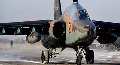 Cường kích Su-25.