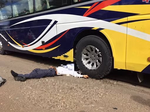 Tông cột đèn tử vong khi vừa rời bàn nhậu ảnh 2