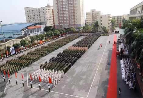 Toàn cảnh Lễ khai giảng năm học mới nhìn từ trên cao.