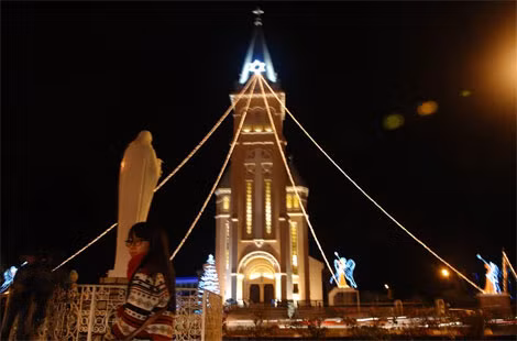 Nhà thờ Chánh tòa (hay còn gọi là nhà thờ con gà).