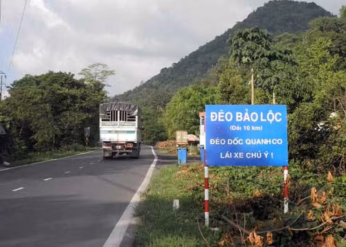 Đầu đèo Bảo Lộc.