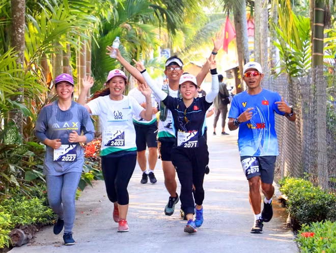 Giải Mekong Delta Marathon lần thứ nhất diễn ra vào năm 2019 thu hút hơn 4.200 VĐV tham gia và dự kiến sẽ tăng đến trên 6.500 VĐV vào năm nay.