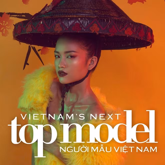 "Top Model Online" là cơ hội duy nhất để thisinh đến tahwrng nhà chung của Vietnam's Next Top Model 2017.