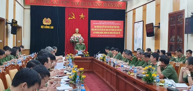 Thứ trưởng Lê Quý Vương phát biểu chỉ đạo cuộc họp