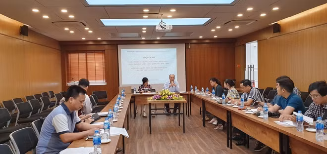 Ông Nguyễn Quốc Thông, Phó Chủ tịch Hội chủ trì họp báo.