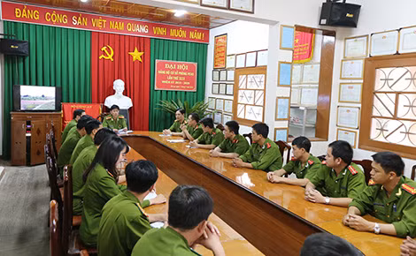 Chuyên án khám phá vụ giết người tại Lâm Đồng là một bài học kinh nghiệm quý báu trong đấu tranh với loại hình tội phạm nguy hiểm mới: Giết người hàng loạt. Chuyên án khám phá vụ giết người tại Lâm Đồng là một bài học kinh nghiệm quý báu trong đấu tranh với loại hình tội phạm nguy hiểm mới: Giết người hàng loạt.