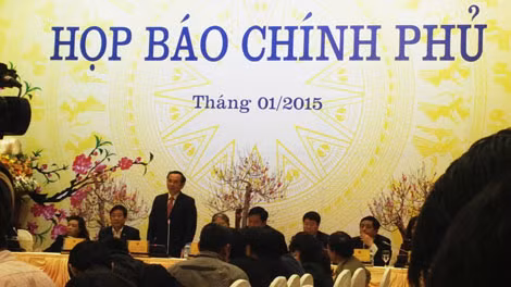 Quang cảnh buổi họp báo Chính phủ tháng 1/2015.