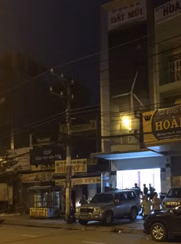 Cơ quan chức năng khám xét trụ sở Công ty Công Lý (Cà Mau).