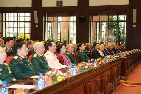 Chủ tịch nước Trương Tấn Sang cùng các đại biểu dự buổi Lễ.