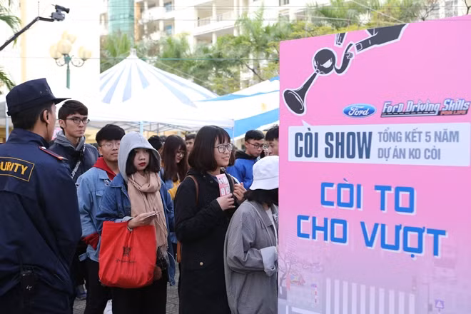 Việc cung cấp các kỹ năng lái xe an toàn và kêu gọi nâng cao ý thức văn hóa giao thông ngày càng trở nên cốt yếu trong cộng đồng
