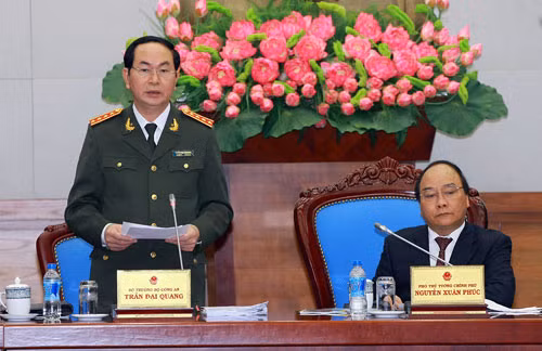 Phó Thủ tướng Chính phủ Nguyễn Xuân Phúc và Bộ trưởng Bộ Công an Trần Đại Quang tại hội nghị.