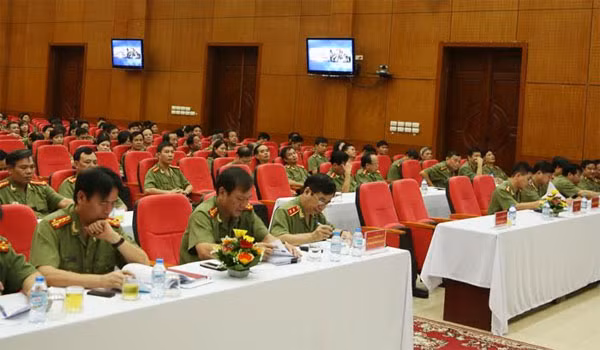 Các đại biểu tham dự Hội nghị.