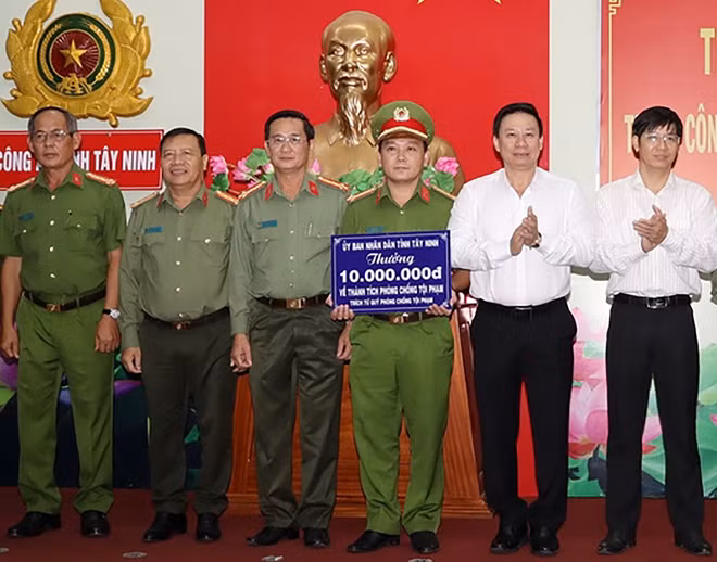 Công an huyện Tân Biên được khen thưởng