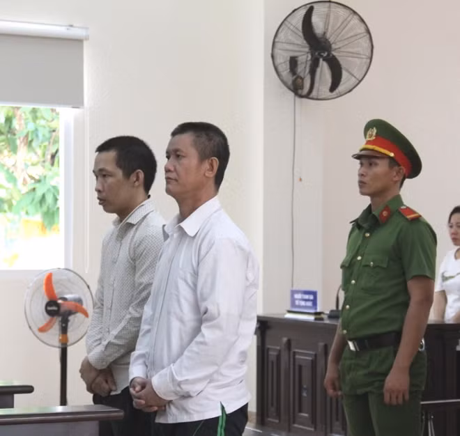 Hai bị cáo tại tòa