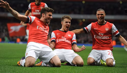 Cầu thủ Arsenal hạnh phúc với chiến thắng trước Liverpool.