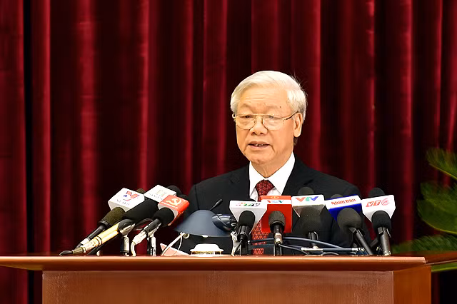 Tổng Bí thư Nguyễn Phú Trọng cho biết BCH Trung ương đánh giá cao Tiểu ban Nhân sự và Bộ Chính trị đã bám sát Phương hướng công tác nhân sự Đại hội XII, chuẩn bị công phu, kỹ lưỡng các báo cáo về công tác nhân sự BCH Trung ương khoá XII. Ảnh: VGP/Nhật Bắc.
