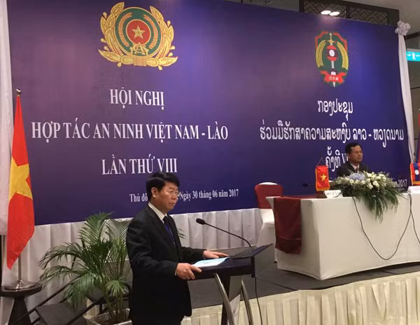 Thứ trưởng Bùi Văn Nam phát biểu tại Hội nghị.