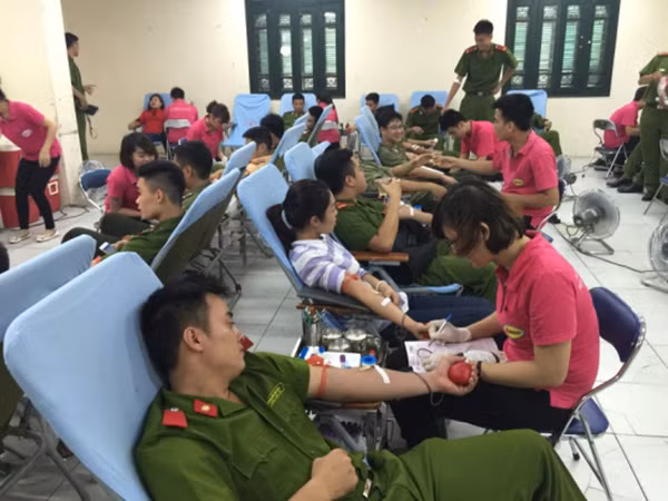Thông điệp Ngày Quốc tế người hiến máu 14-6 năm nay là “Hiến máu cứu người – xin hãy hiến thường xuyên”.