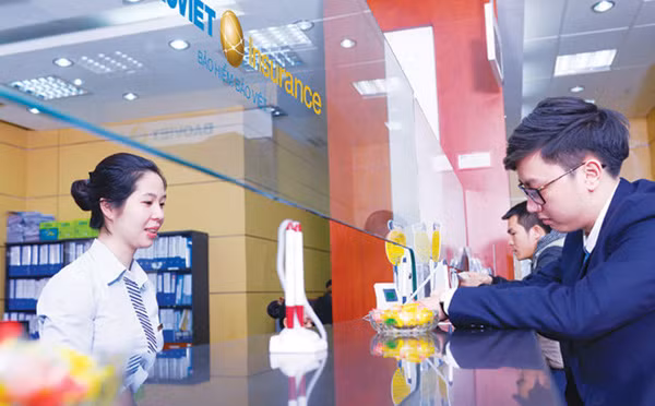 Giữ vị trí số 1 trong lĩnh vực bảo hiểm nhân thọ và bảo hiểm phi nhân thọ.