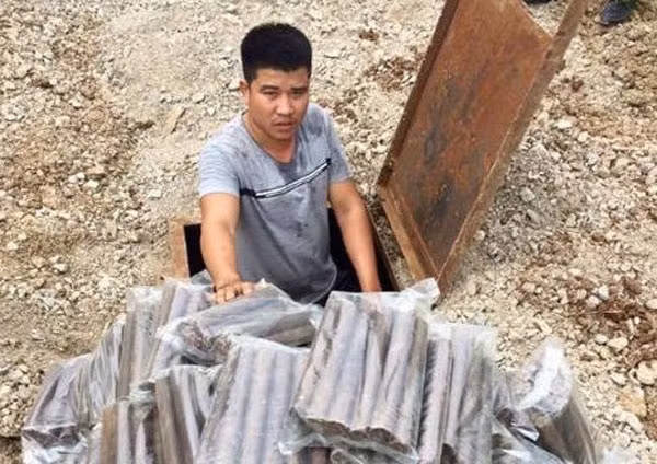 Đối tượng Trường và tang vật.