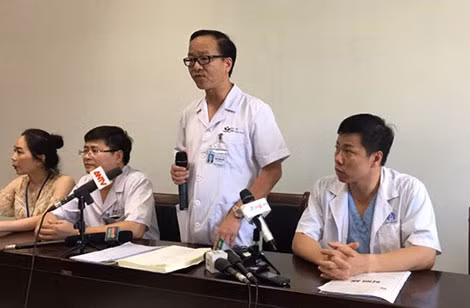 Lãnh đạo Bệnh viện Nhi Trung ương thông tin về tình hình sức khỏe cháu T.A.