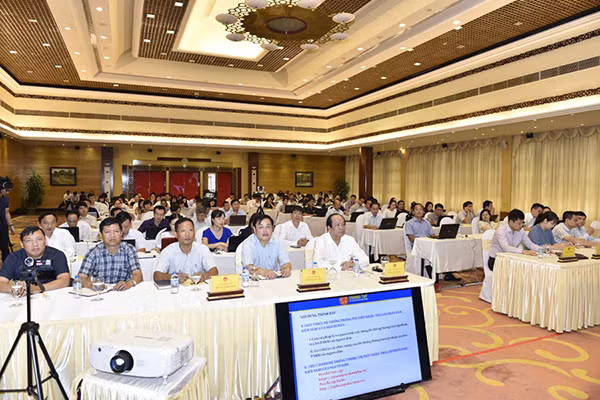 Quang cảnh hội nghị. Quang cảnh hội nghị.