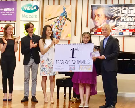 Phạm Lê Phương giành giải nhất bảng A tại cuộc thi Thailand 7th Mozart International Piano Competition 2017.