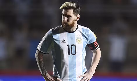 Messi luôn vô duyên khi quay về Đội tuyển.