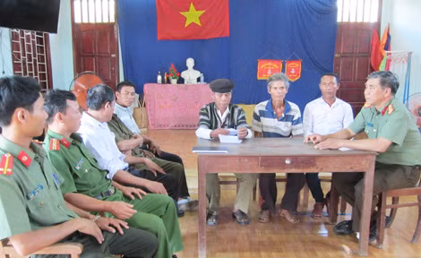 Trao đổi công tác ANTT trên địa bàn