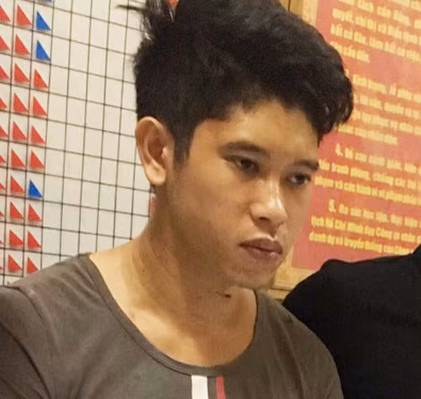 Đối tượng Tú.