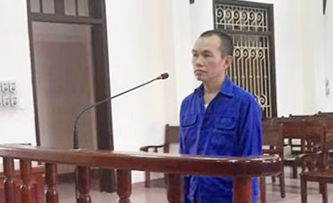 Bị cáo Trần Mạnh Hùng tại phiên toà.