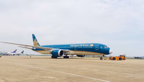Vietnam Airlines sẽ cung ứng hơn 1,4 triệu vé phục vụ người dân đi lại trong dịp Tết 2018. Vietnam Airlines sẽ cung ứng hơn 1,4 triệu vé phục vụ người dân đi lại trong dịp Tết 2018.