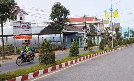 Một góc thị xã Vĩnh Châu (tỉnh Sóc Trăng). Một góc thị xã Vĩnh Châu (tỉnh Sóc Trăng).